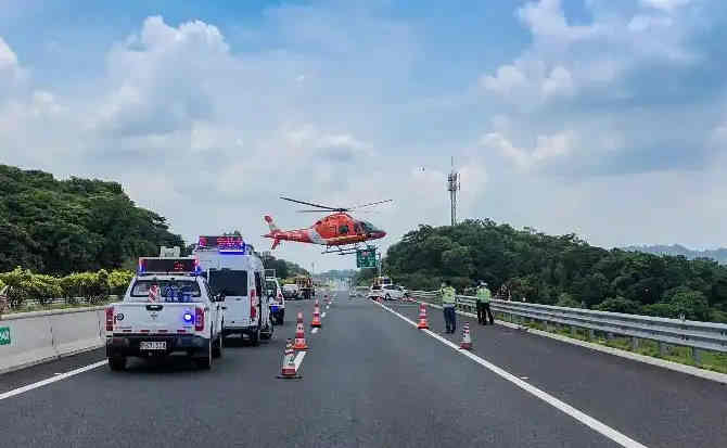 杨凌示范区高速公路汽车救援案例